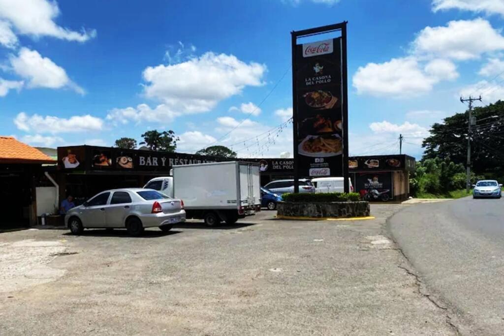 Orange Apartment 5 Min Aeropuerto Juan Santamaria 阿拉胡埃拉 外观 照片