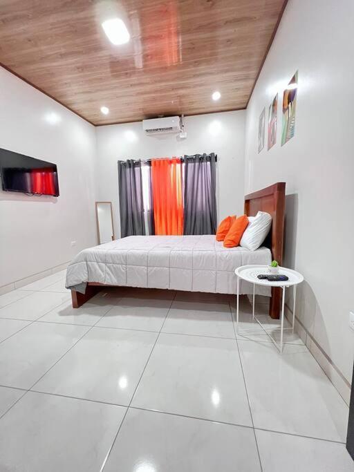 Orange Apartment 5 Min Aeropuerto Juan Santamaria 阿拉胡埃拉 外观 照片